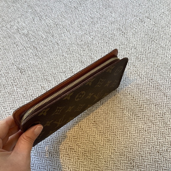 LOUIS VUITTON ZIPPY WALLET MONOGRAM CANVAS ZIPPER WALLET - Picture 10 of 17